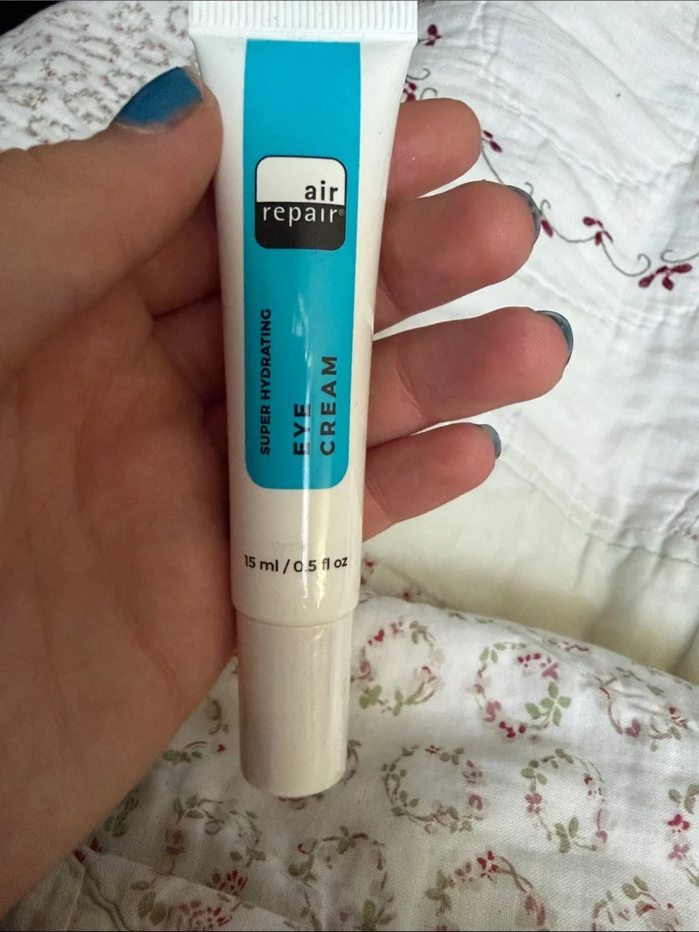 Air Repair Super Hydrating Eye Cream - White & Teal Tube